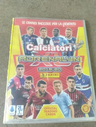 Vendo 3 album Calciatori Adrenalyn.