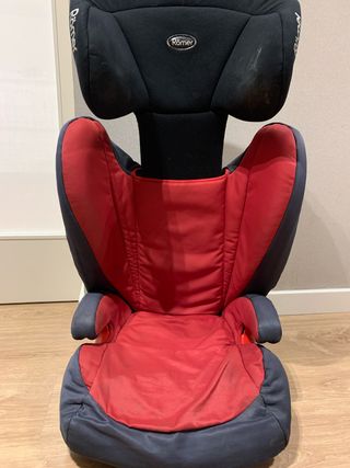 Silla de coche Römer negra y roja