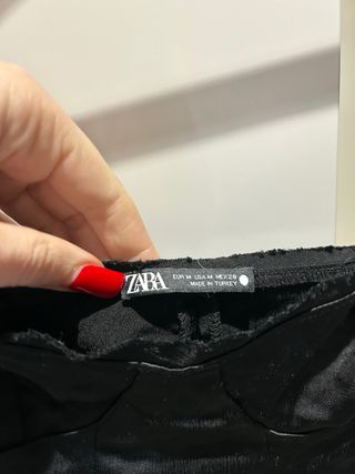 Top negro Zara tirantes, super diferente