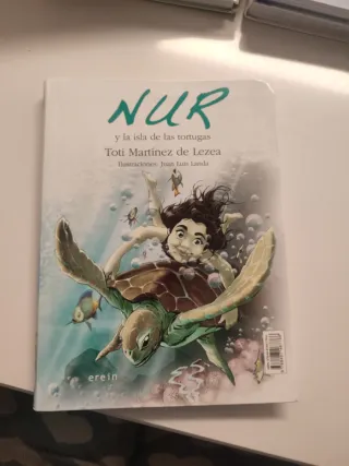Nur y la isla de las tortugas