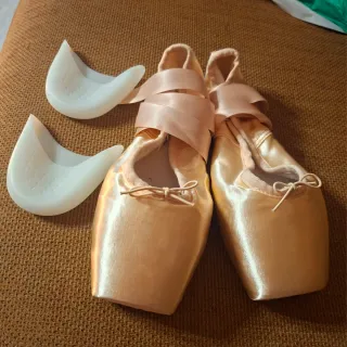 Zapatillas de punta de ballet talla 39 a  estrenar