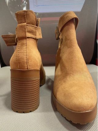 Botines Bershka tacón marrón talla 39