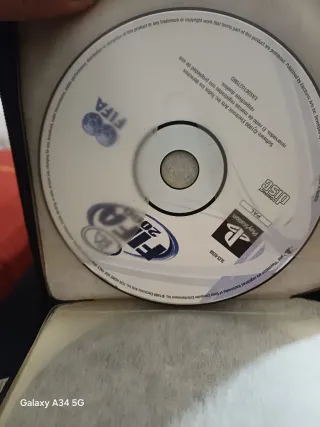 Estuche PlayStation 1 (PS1) con juegos