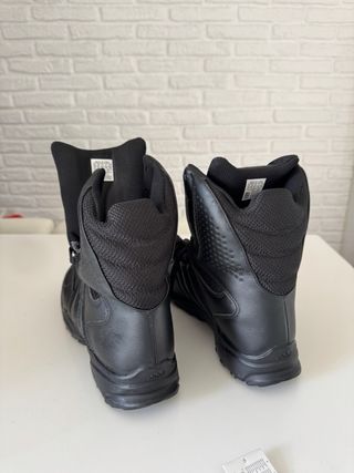 - 45 1/3 Botas Adidas GSG policía seguridad