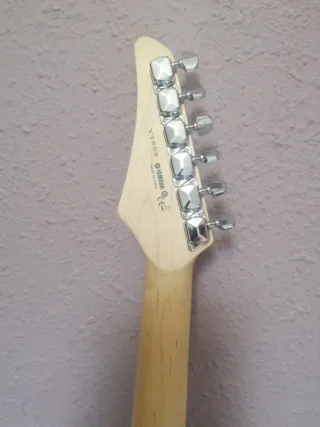 Guitarra Eléctrica Yamaha Negra