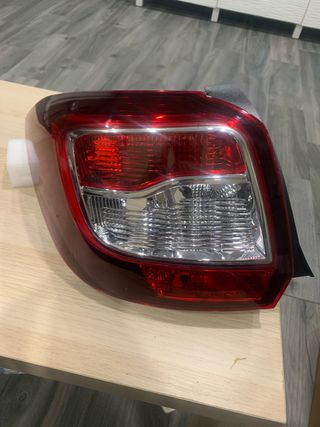 Piloto trasero Dacia Sandero