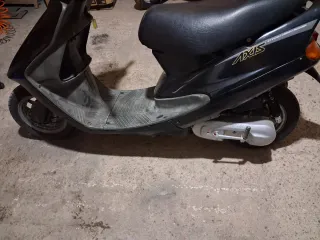 Yamaha Axis Scooter