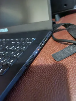 Ordenador portátil Asus X571GD.