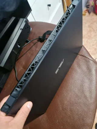 Ordenador portátil Asus X571GD.