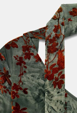 Top Zara flores verde lazo asimétrico Talla M