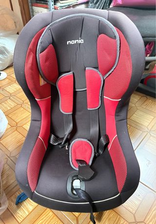 Silla de coche Nania negra y roja