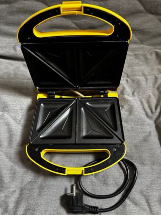 Tostadora Silvan Amarilla