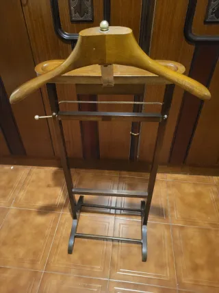 Galan de noche de madera