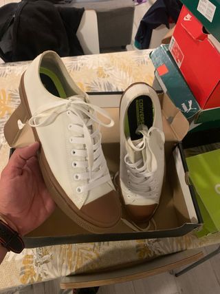 Converse Blancas y Marrones Talla 38