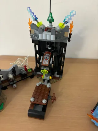 Lego 9466 The Crazy Scientist & his monster