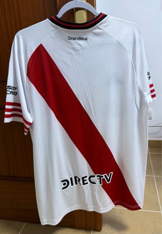Camiseta River Plate Adidas Talle L