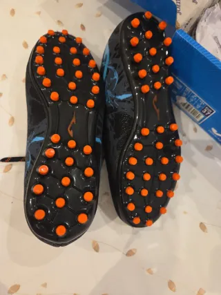 Botas de fútbol Joma nuevas Talla 37
