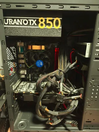 Torre Gaming URANO TX 850W