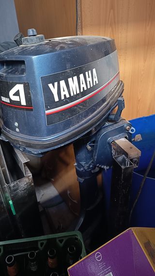 Motor fueraborda Yamaha 4 CV