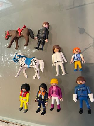 Lote Playmobil: Caballos y Figuras