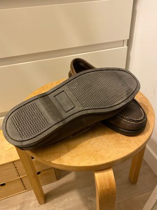 Zapatos náuticos de piel marrón talla 42