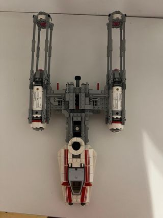 Nave LEGO Star Wars con 1 figura