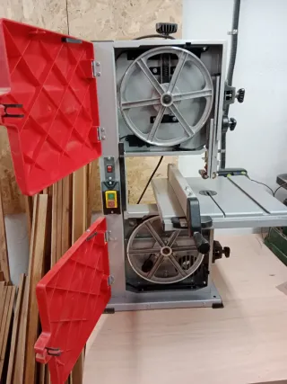 Sierra de cinta Einhell TC-SB 245 L