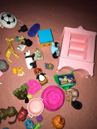 Lote figuras variadas:animales, dinosaurios,kinder