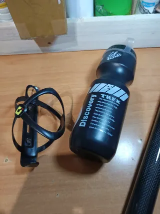 Lote Ciclismo: Portabidón, Bidón Trek, Tija y Puño