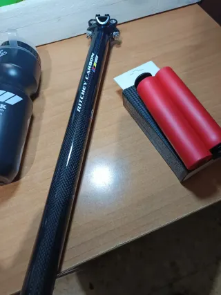 Lote Ciclismo: Portabidón, Bidón Trek, Tija y Puño