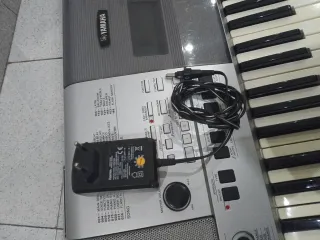 Teclado Yamaha PSR-E413