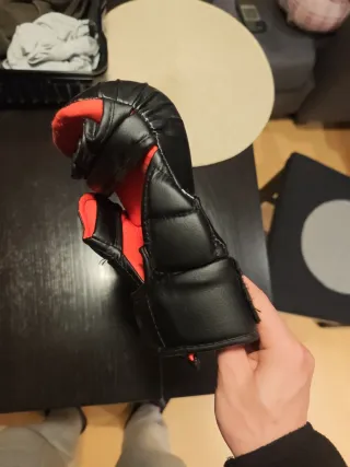 Guantillas MMA Decathlon Outshock