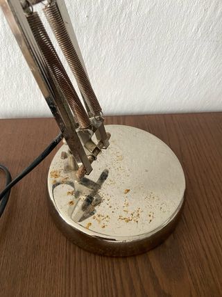 Lámpara ikea de escritorio metálica ajustable