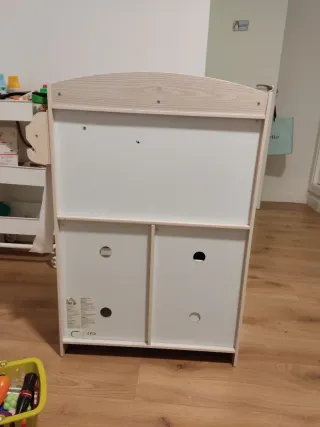 Cocinita de madera para niños