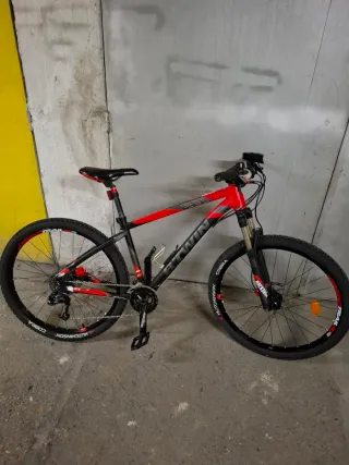 Bicicleta Rockrider 560 Roja