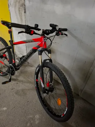 Bicicleta Rockrider 560 Roja