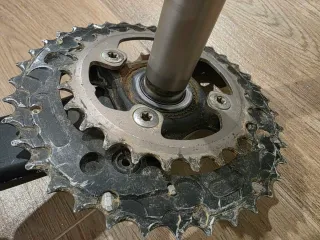 Platos y Bielas Shimano XT + Pedales