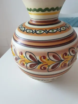 Jarrón de cerámica artesanal talavera