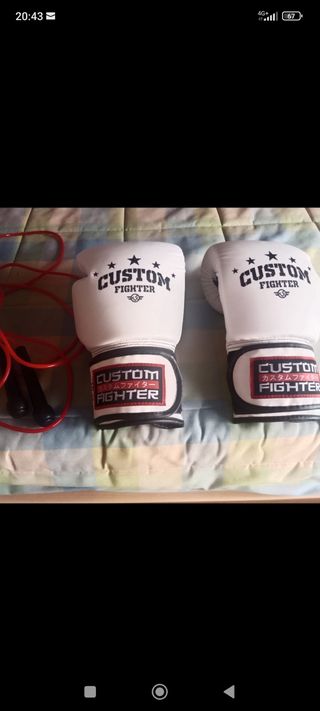 Guantes de boxeo de chica nuevos