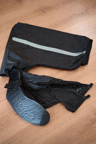 Pantalón impermeable L + Cubrebotas