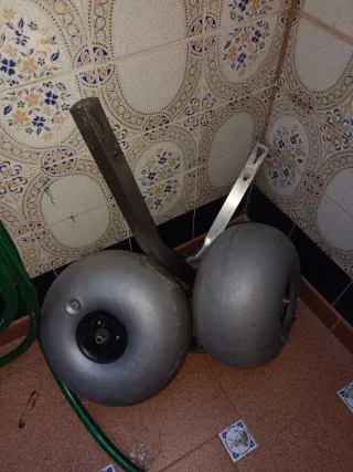 Zodiac 3.30m + 2 motores fueraborda