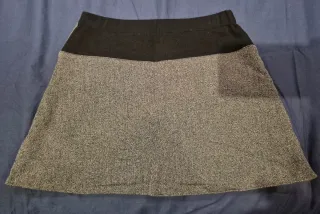 Falda corta Sutsure gris y negra Talla 3