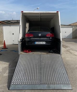 Remolque porta vehículos