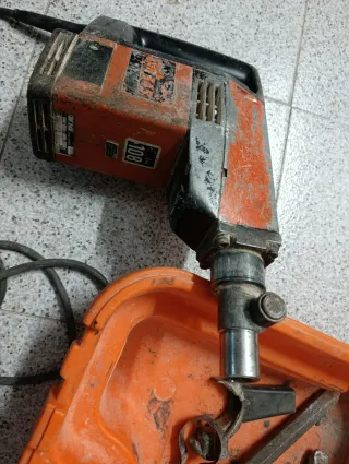 Taladro percutor Spit 345 con maletín