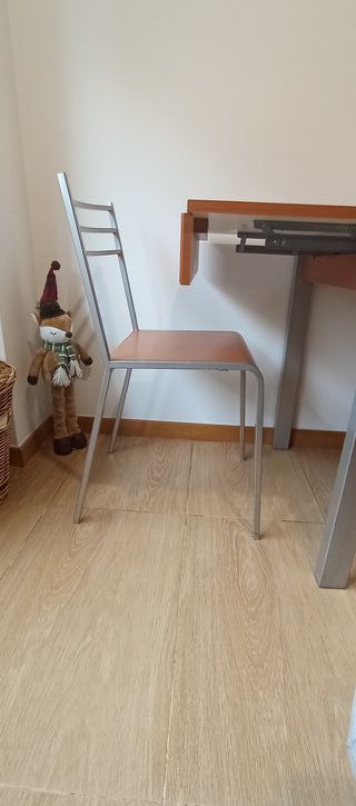 Mesa de cocina madera y metal