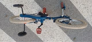 Bicicleta infantil Decathlon azul