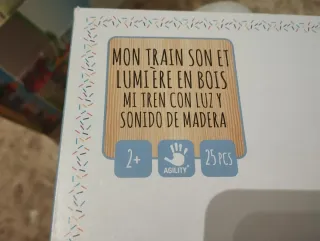 Tren de madera educativo con animales