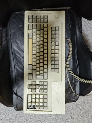 Teclado IBM 329x 1990