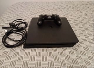Ps4 Slim Negra + Mando y Cables