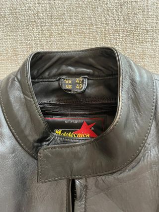 Chaqueta de moto cuero negra y roja talla 42